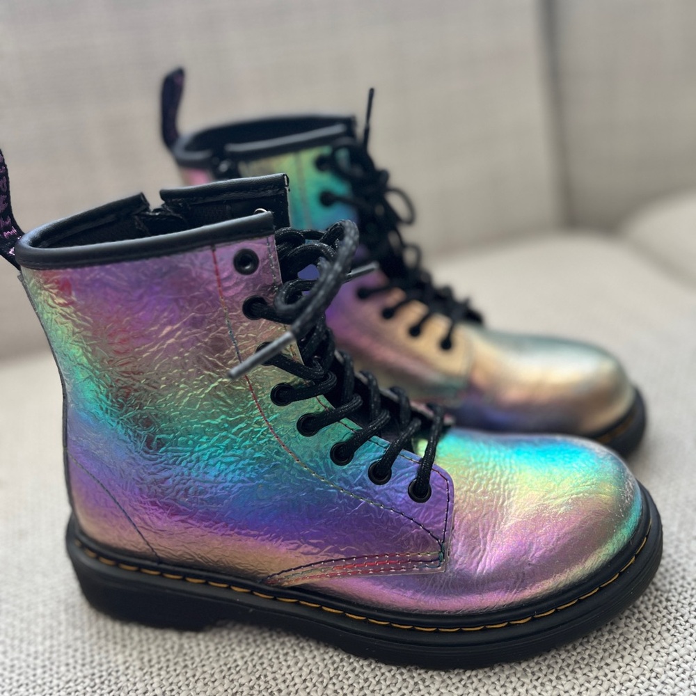 DR. MARTENS 1460 Junior Lace Up Girls Boots
